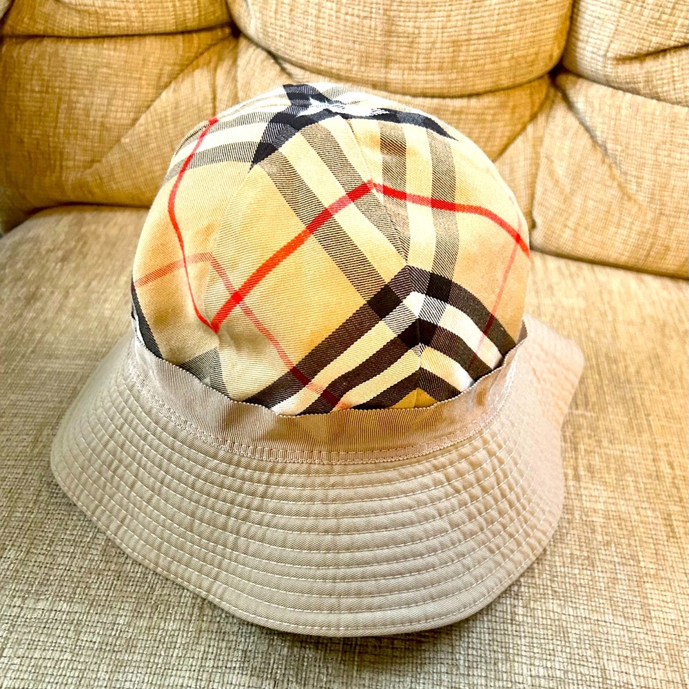 Vintage Burberry Reversible Round Bucket Hat
